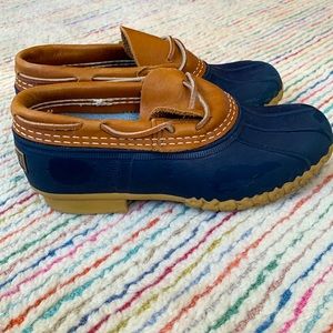 L.L. Bean Bean Boots Moc Blue Rubber Duck Toe Brown Leather Trim Shoes Size 8M